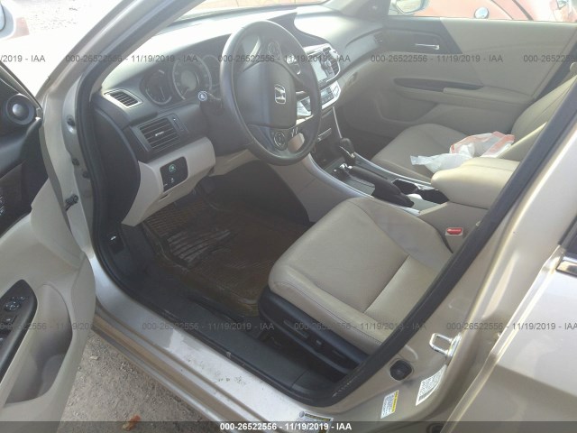 Photo 4 VIN: 1HGCR2F81EA165912 - HONDA ACCORD SEDAN 