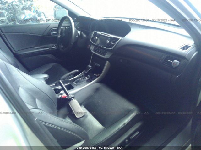 Photo 4 VIN: 1HGCR2F81EA225672 - HONDA ACCORD SEDAN 