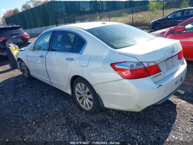 Photo 2 VIN: 1HGCR2F81FA052446 - HONDA ACCORD 