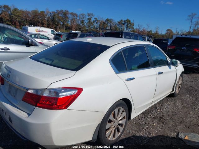 Photo 3 VIN: 1HGCR2F81FA052446 - HONDA ACCORD 