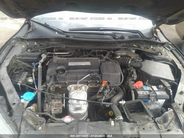 Photo 9 VIN: 1HGCR2F81FA060904 - HONDA ACCORD SEDAN 