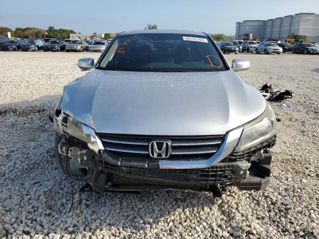 Photo 4 VIN: 1HGCR2F81FA070378 - HONDA ACCORD 