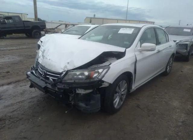 Photo 1 VIN: 1HGCR2F81FA172781 - HONDA ACCORD SEDAN 