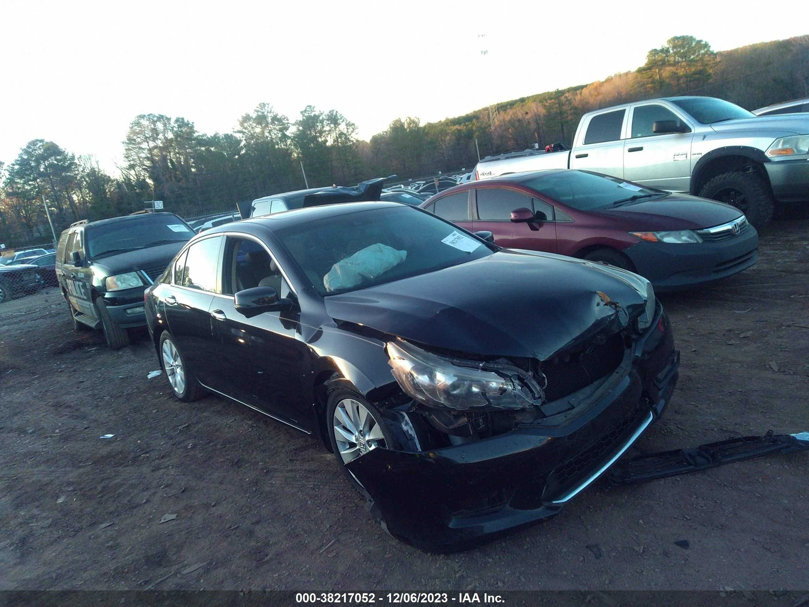 Photo 0 VIN: 1HGCR2F81FA202104 - HONDA ACCORD 