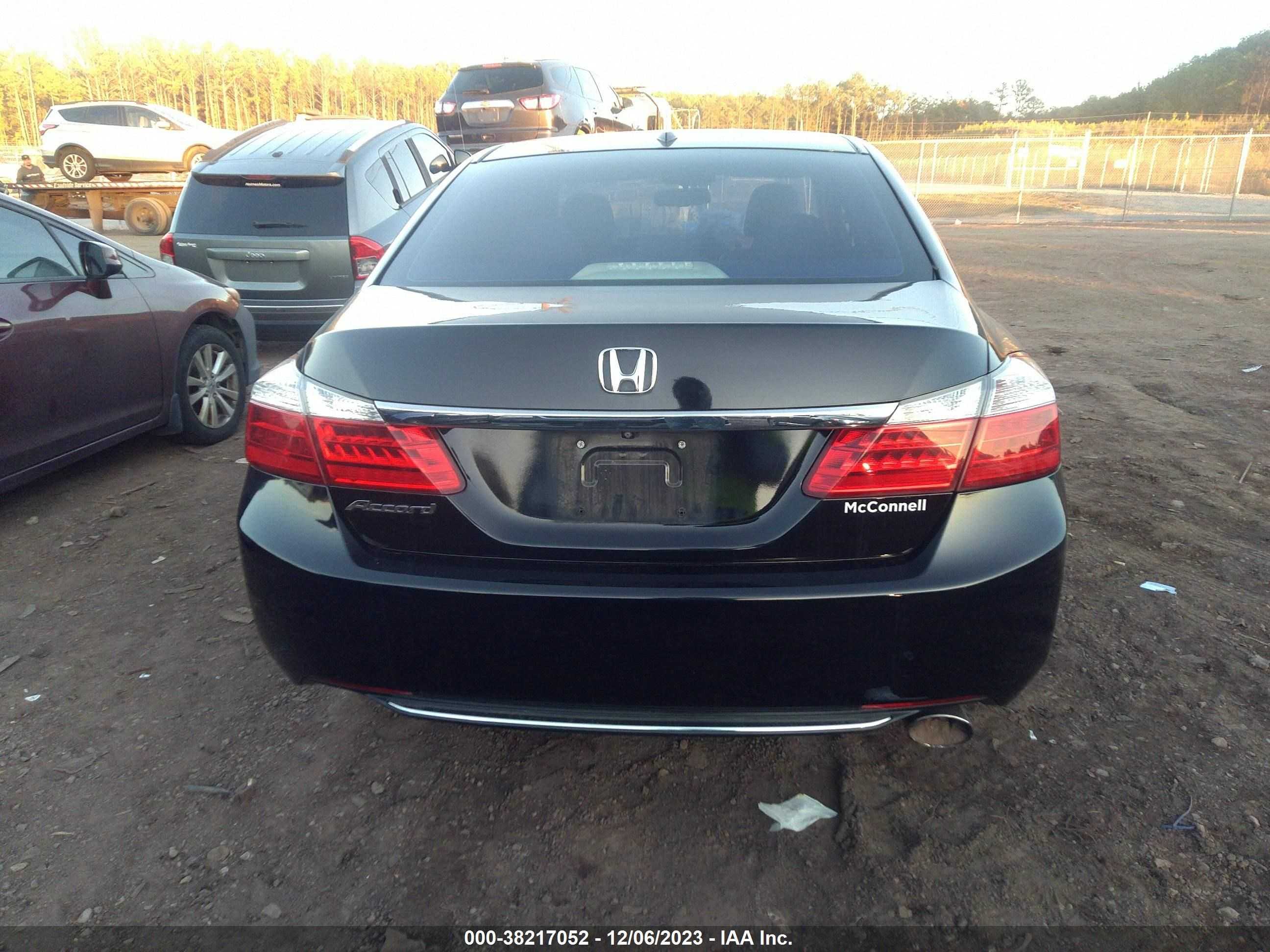 Photo 14 VIN: 1HGCR2F81FA202104 - HONDA ACCORD 