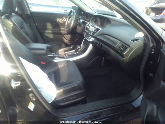 Photo 4 VIN: 1HGCR2F81FA213779 - HONDA ACCORD SEDAN 