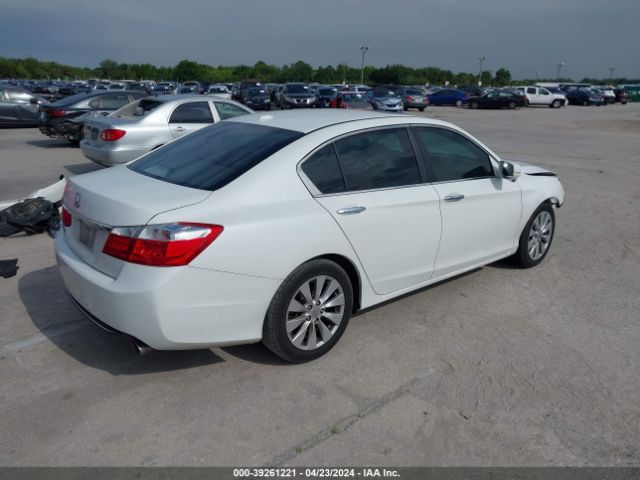 Photo 3 VIN: 1HGCR2F81FA214074 - HONDA ACCORD 