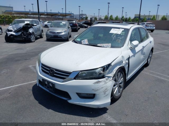 Photo 1 VIN: 1HGCR2F81FA261606 - HONDA ACCORD 