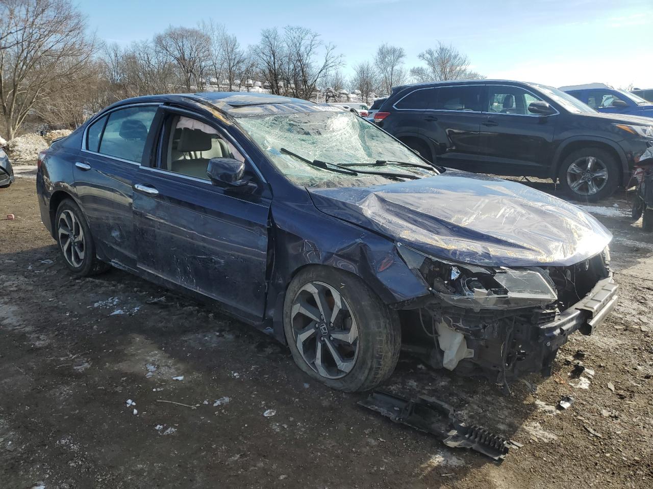 Photo 3 VIN: 1HGCR2F81GA115210 - HONDA ACCORD 