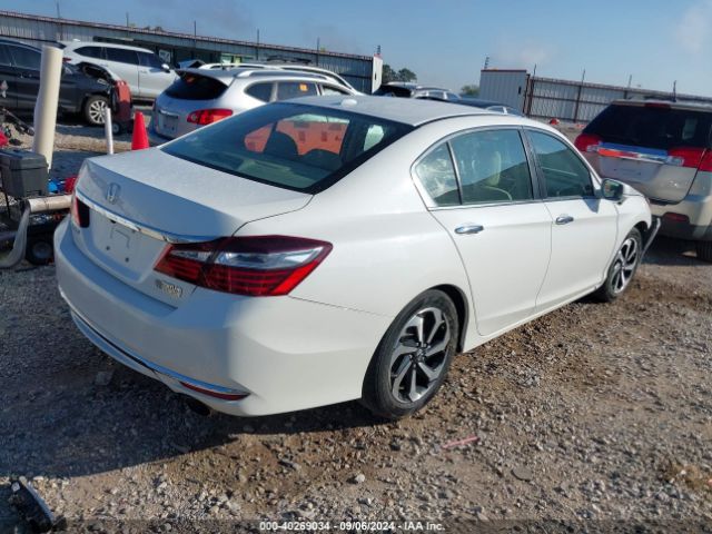 Photo 3 VIN: 1HGCR2F81GA189484 - HONDA ACCORD 