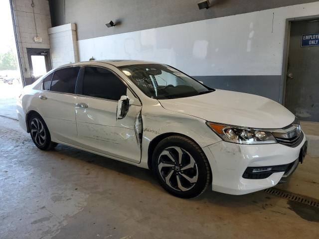 Photo 3 VIN: 1HGCR2F81GA220765 - HONDA ACCORD 