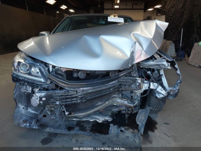 Photo 5 VIN: 1HGCR2F81HA074188 - HONDA ACCORD 