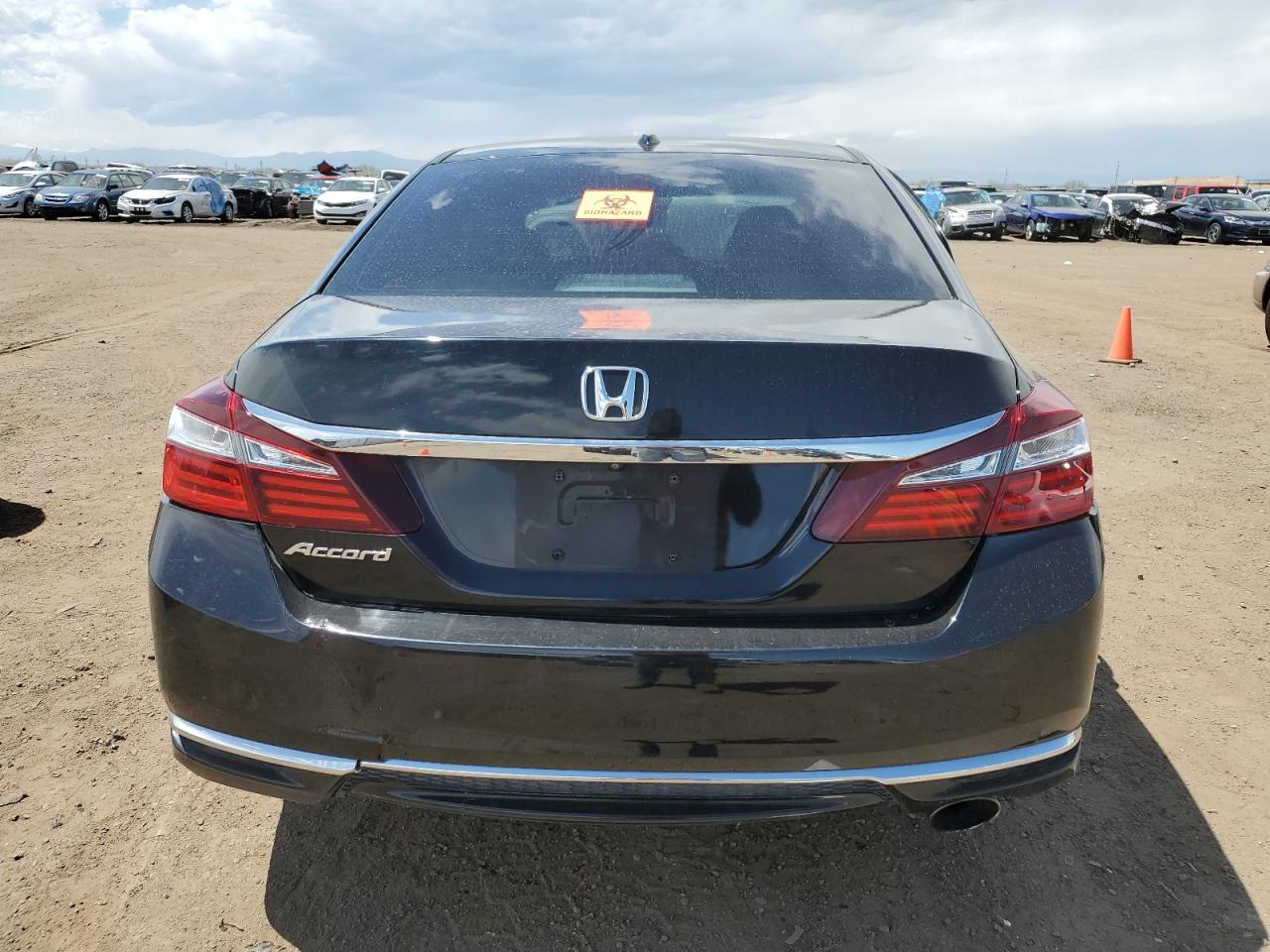 Photo 5 VIN: 1HGCR2F81HA133627 - HONDA ACCORD 