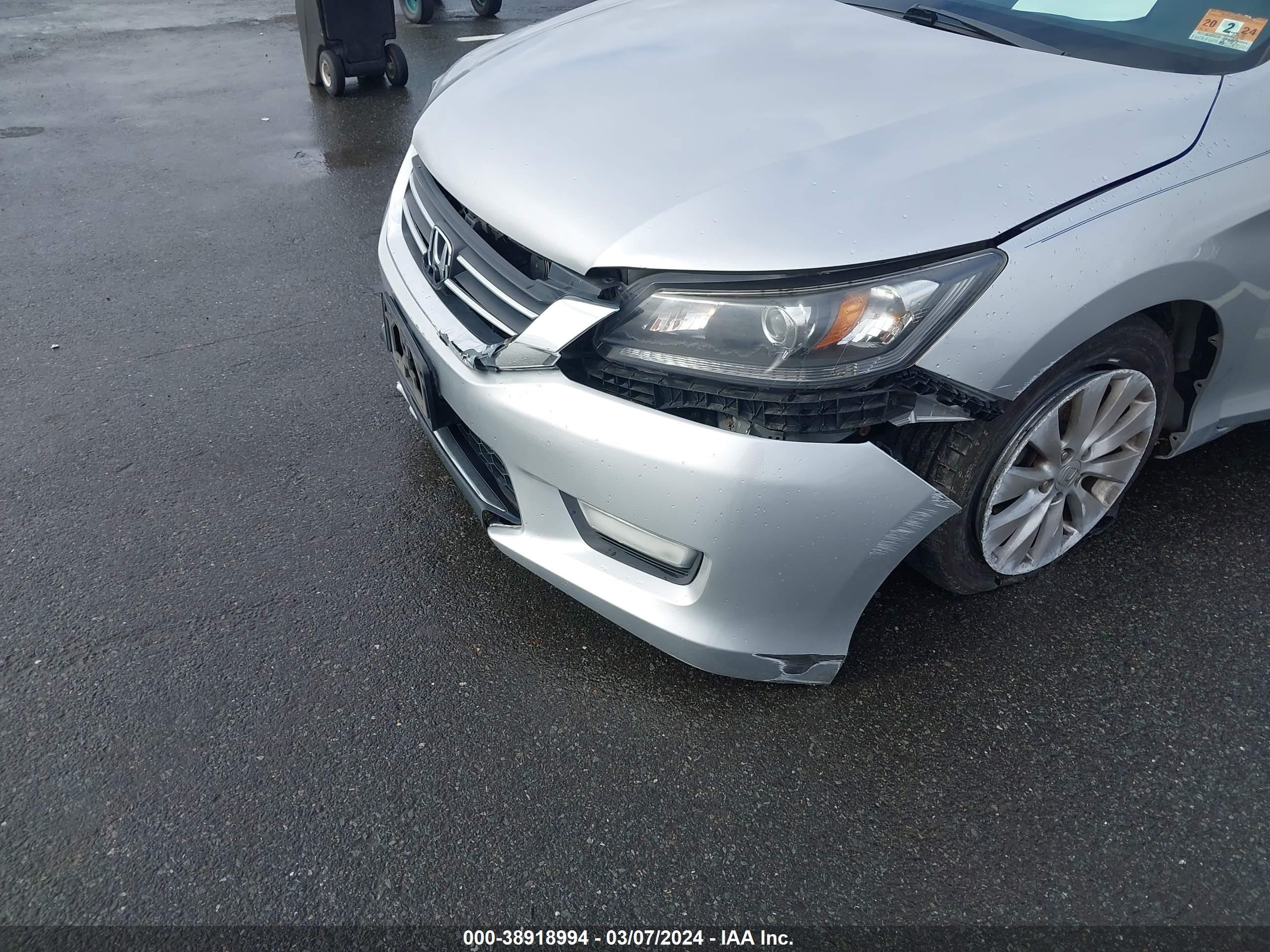 Photo 5 VIN: 1HGCR2F82DA008761 - HONDA ACCORD 