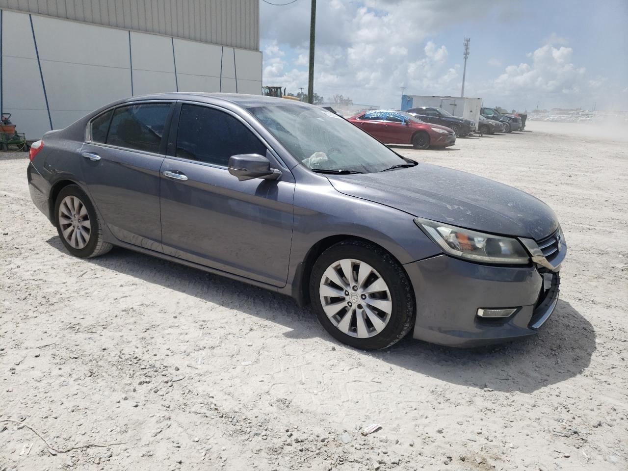 Photo 3 VIN: 1HGCR2F82DA021770 - HONDA ACCORD 