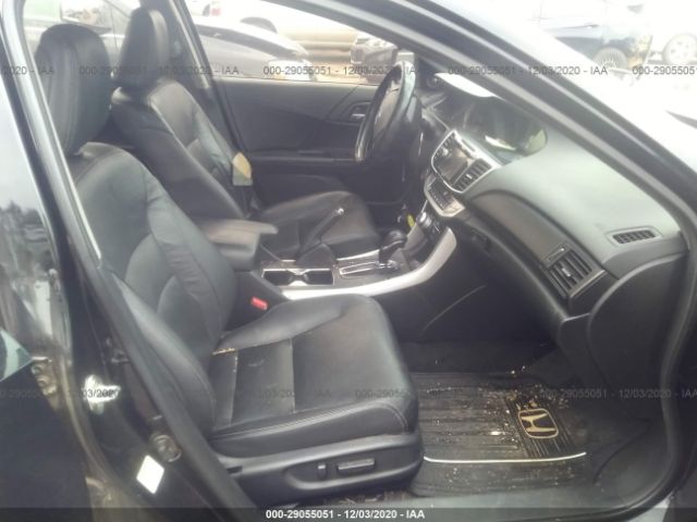 Photo 4 VIN: 1HGCR2F82DA031909 - HONDA ACCORD SDN 