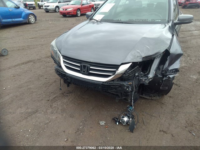 Photo 5 VIN: 1HGCR2F82DA035653 - HONDA ACCORD SDN 