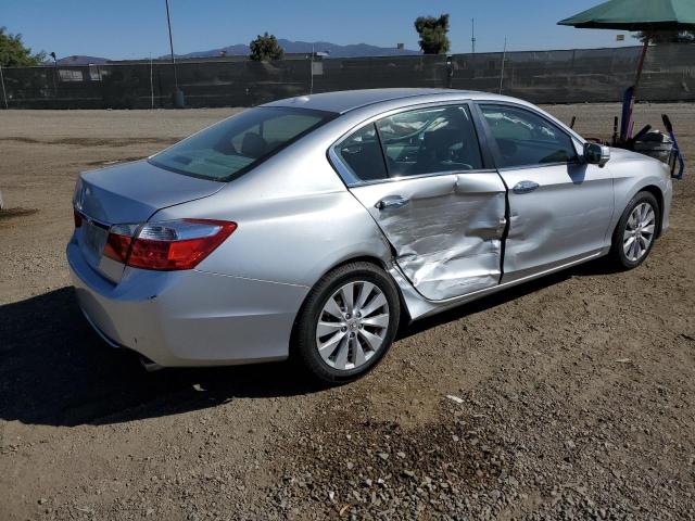 Photo 2 VIN: 1HGCR2F82DA080513 - HONDA ACCORD 