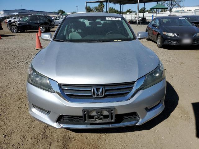 Photo 4 VIN: 1HGCR2F82DA080513 - HONDA ACCORD 