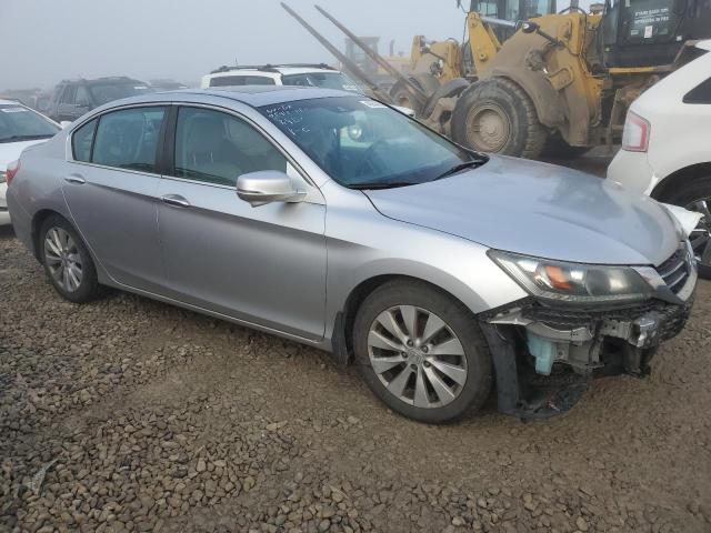 Photo 3 VIN: 1HGCR2F82DA173774 - HONDA ACCORD 