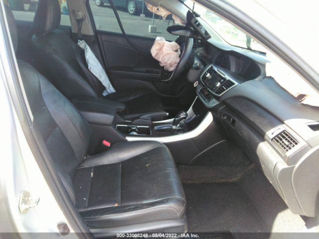 Photo 4 VIN: 1HGCR2F82DA178313 - HONDA ACCORD SDN 