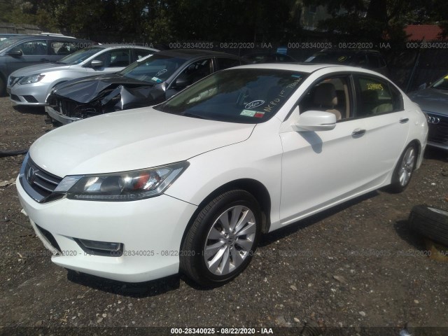 Photo 1 VIN: 1HGCR2F82DA253317 - HONDA ACCORD SDN 