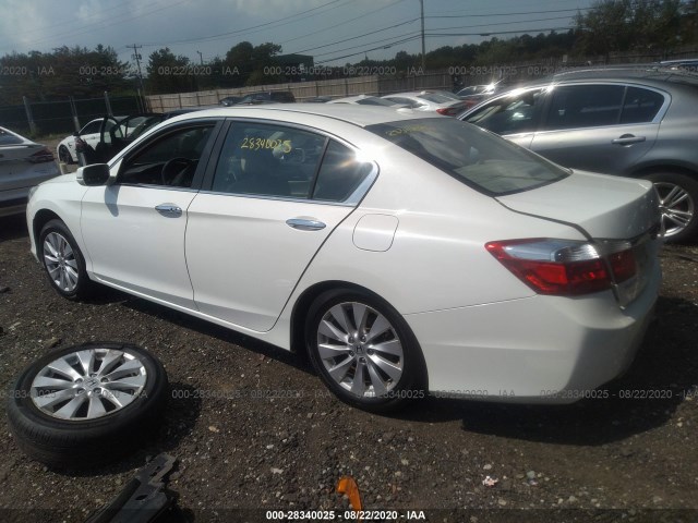 Photo 2 VIN: 1HGCR2F82DA253317 - HONDA ACCORD SDN 