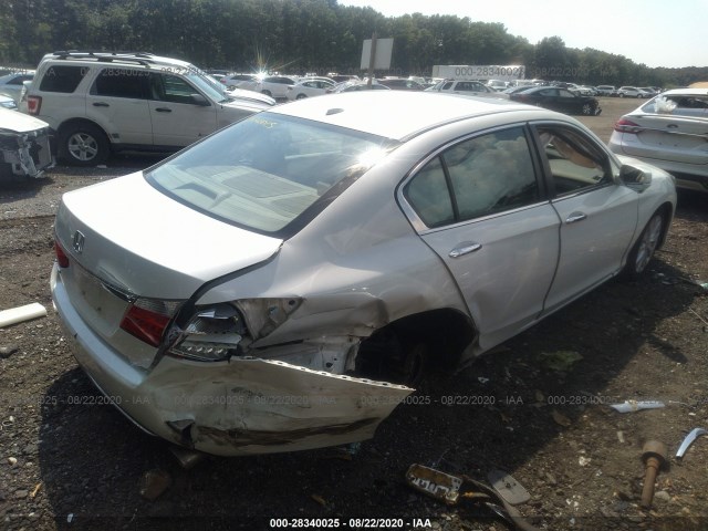 Photo 3 VIN: 1HGCR2F82DA253317 - HONDA ACCORD SDN 