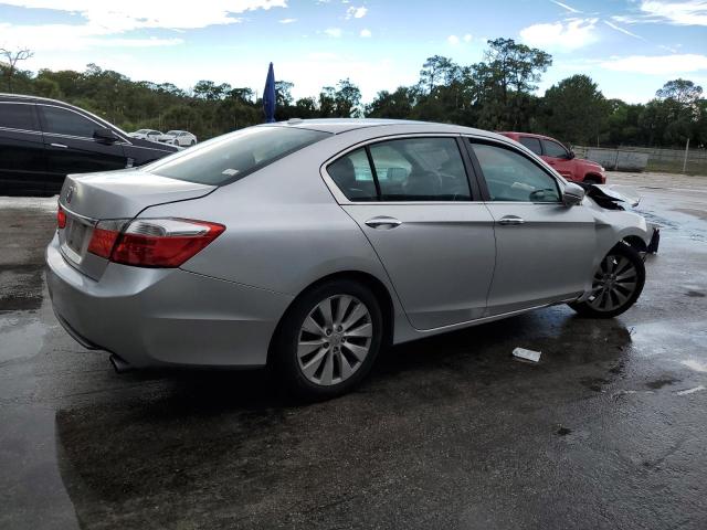 Photo 2 VIN: 1HGCR2F82EA071215 - HONDA ACCORD 