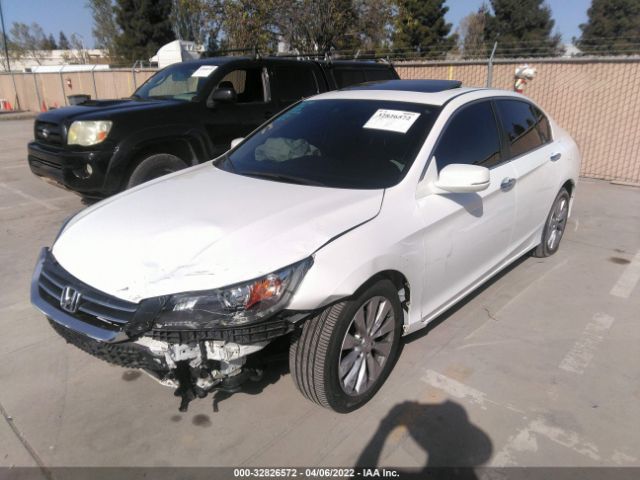 Photo 1 VIN: 1HGCR2F82EA105945 - HONDA ACCORD SEDAN 