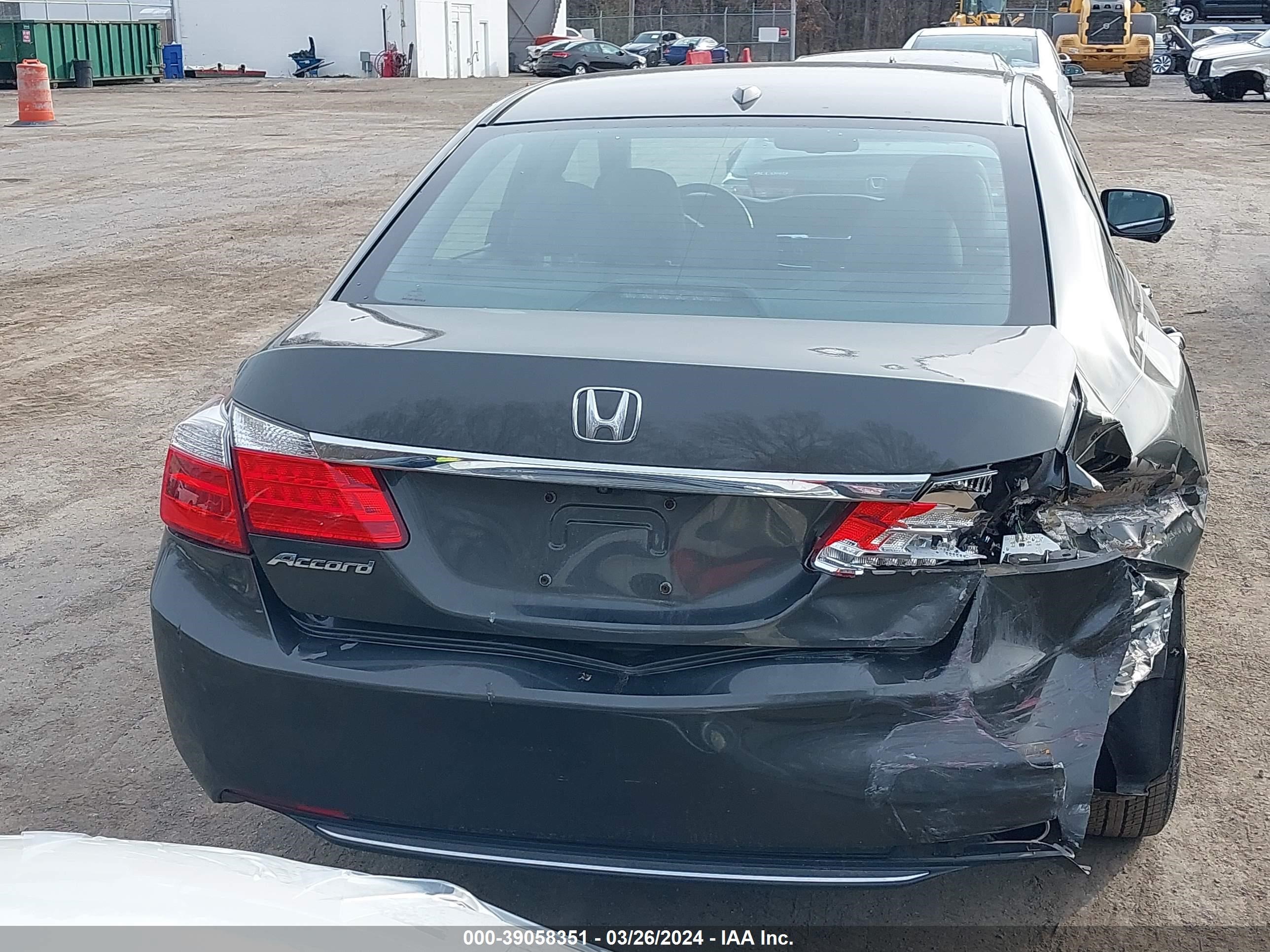 Photo 16 VIN: 1HGCR2F82EA107209 - HONDA ACCORD 