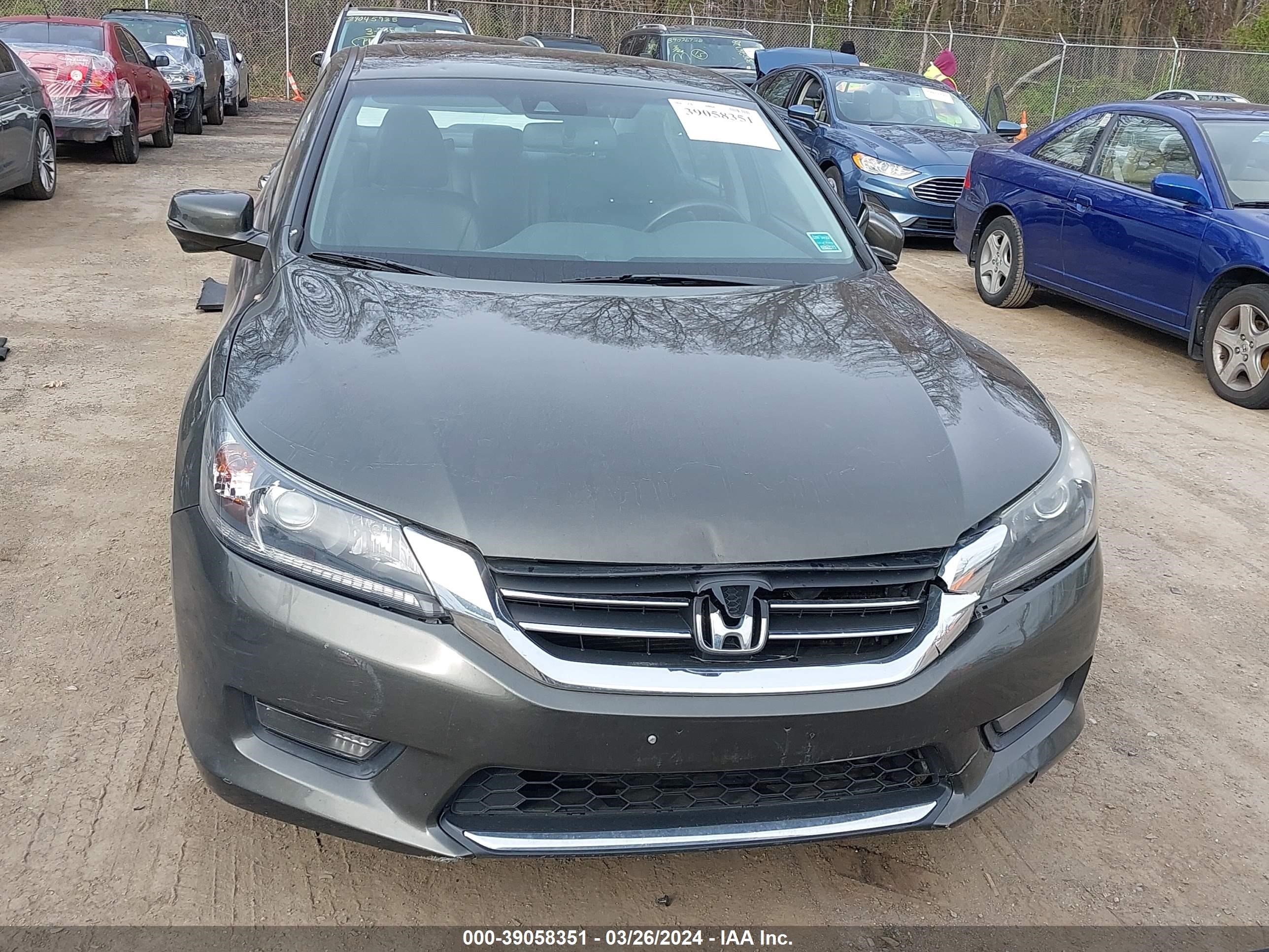 Photo 5 VIN: 1HGCR2F82EA107209 - HONDA ACCORD 