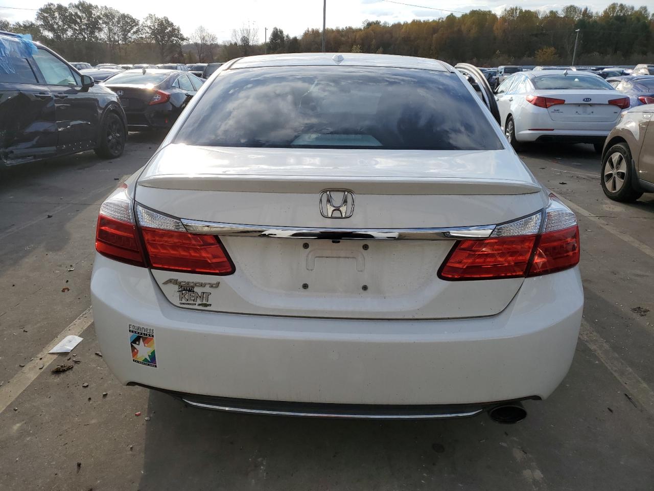 Photo 5 VIN: 1HGCR2F82EA148729 - HONDA ACCORD 