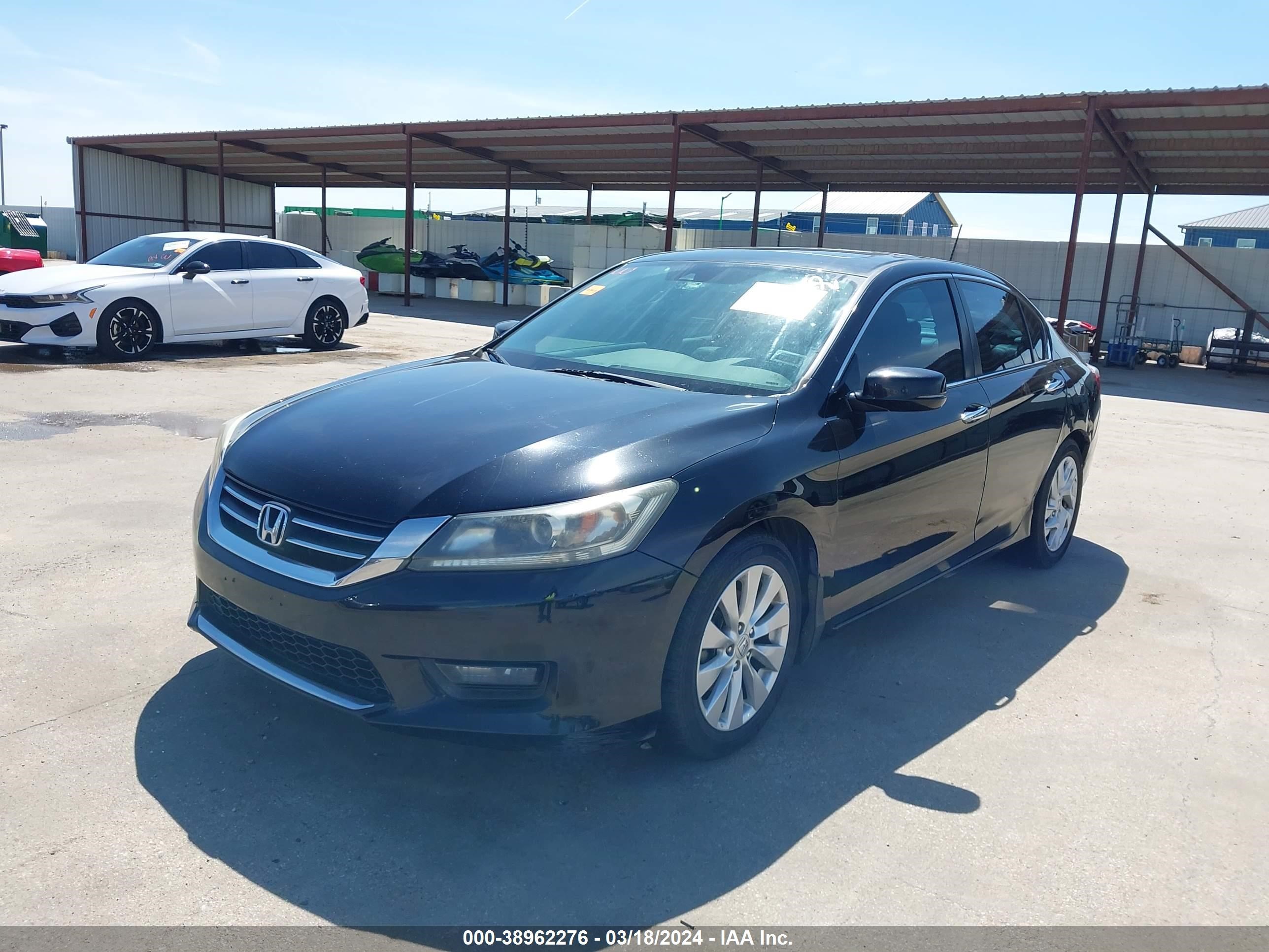 Photo 1 VIN: 1HGCR2F82EA212929 - HONDA ACCORD 