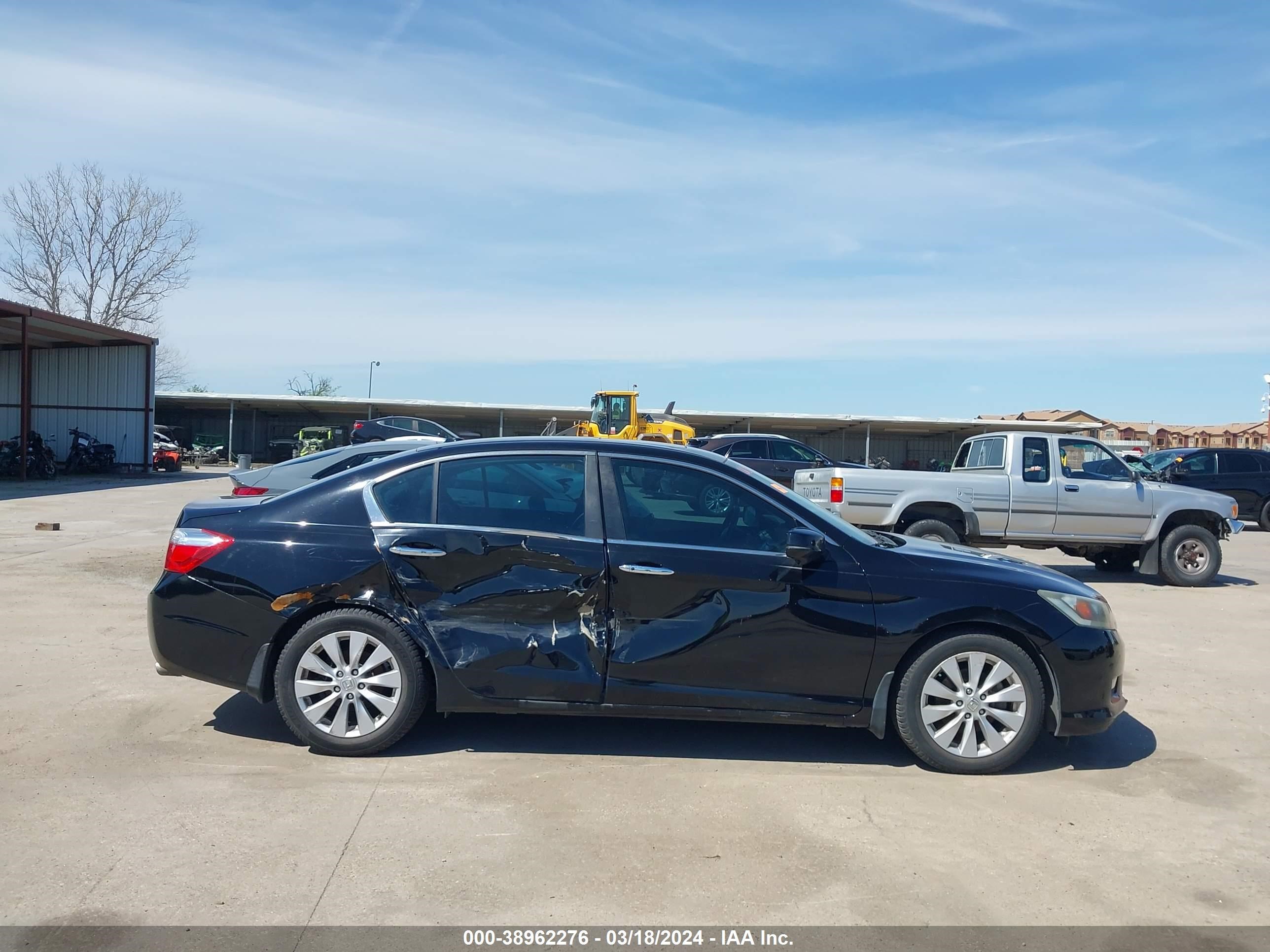 Photo 12 VIN: 1HGCR2F82EA212929 - HONDA ACCORD 