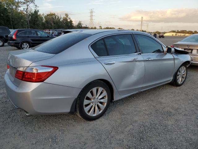 Photo 2 VIN: 1HGCR2F82EA285900 - HONDA ACCORD 