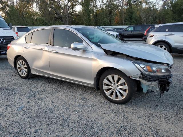 Photo 3 VIN: 1HGCR2F82EA285900 - HONDA ACCORD 