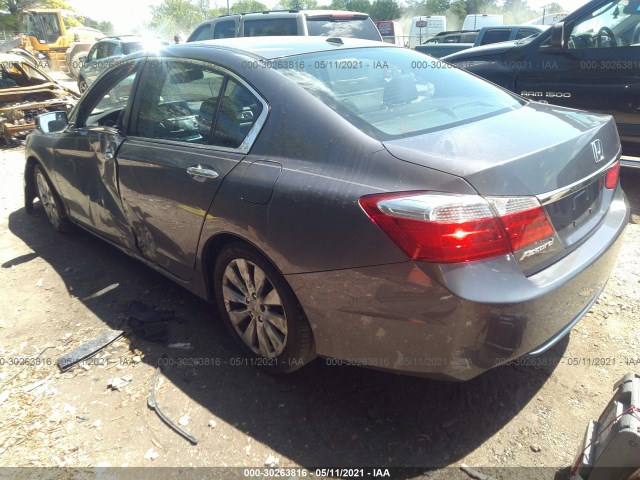 Photo 2 VIN: 1HGCR2F82FA010674 - HONDA ACCORD SEDAN 