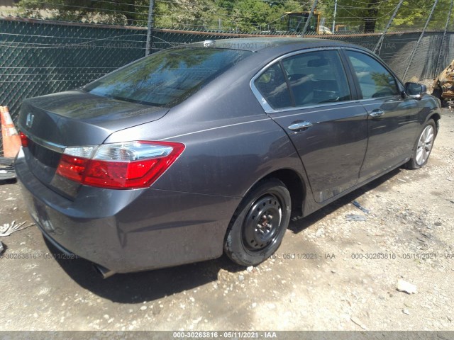 Photo 3 VIN: 1HGCR2F82FA010674 - HONDA ACCORD SEDAN 