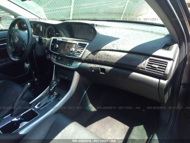 Photo 4 VIN: 1HGCR2F82FA010674 - HONDA ACCORD SEDAN 