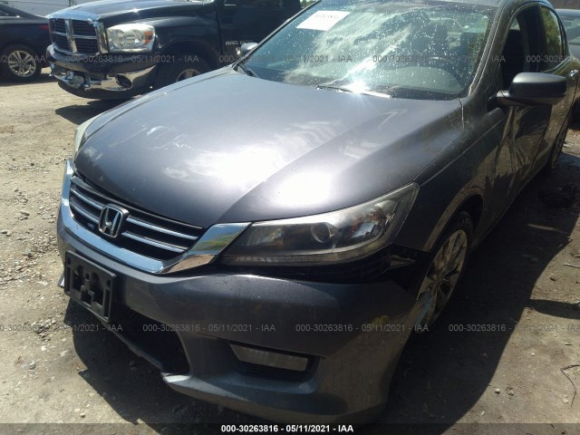 Photo 5 VIN: 1HGCR2F82FA010674 - HONDA ACCORD SEDAN 