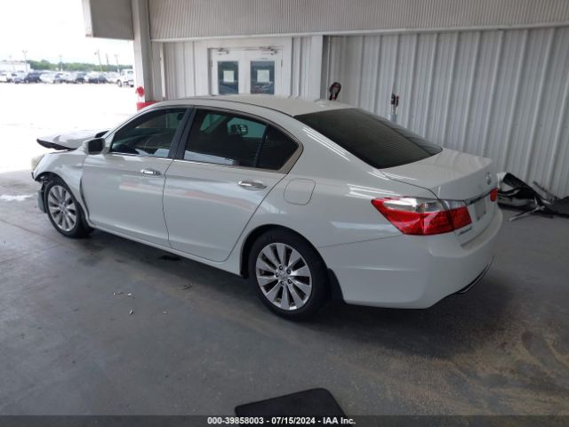 Photo 2 VIN: 1HGCR2F82FA013767 - HONDA ACCORD 