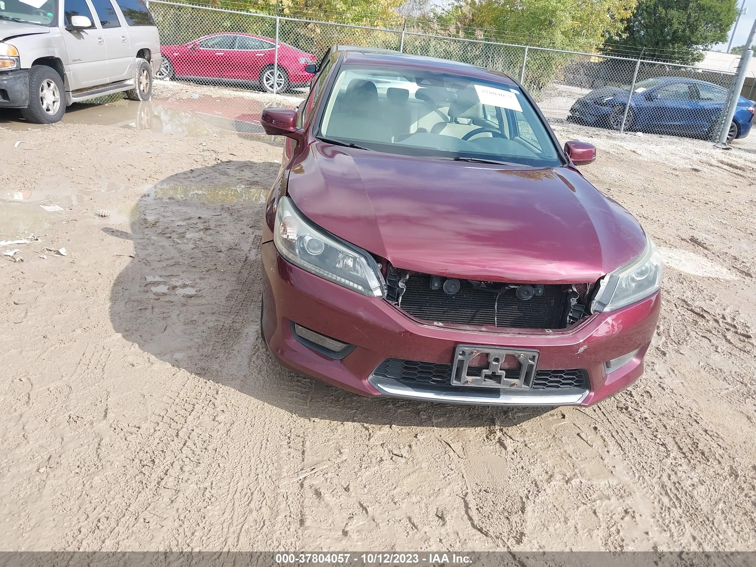 Photo 12 VIN: 1HGCR2F82FA015681 - HONDA ACCORD 