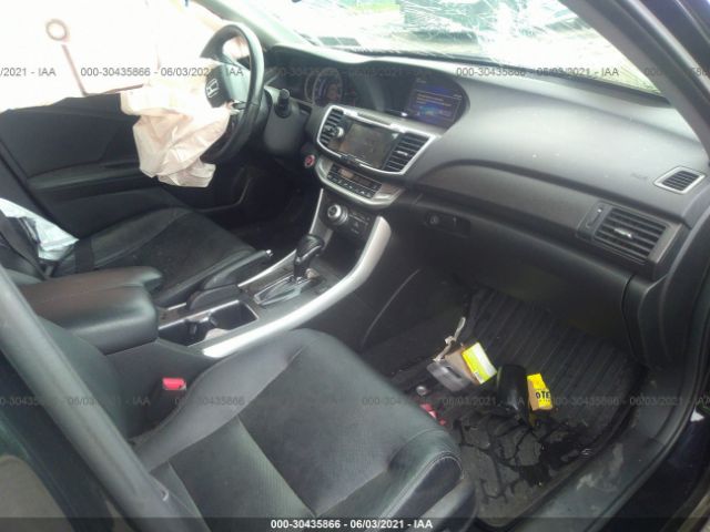 Photo 4 VIN: 1HGCR2F82FA037664 - HONDA ACCORD SEDAN 