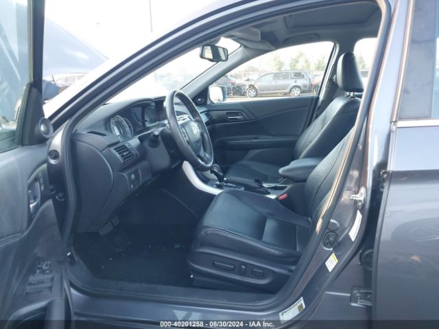 Photo 4 VIN: 1HGCR2F82FA067165 - HONDA ACCORD 