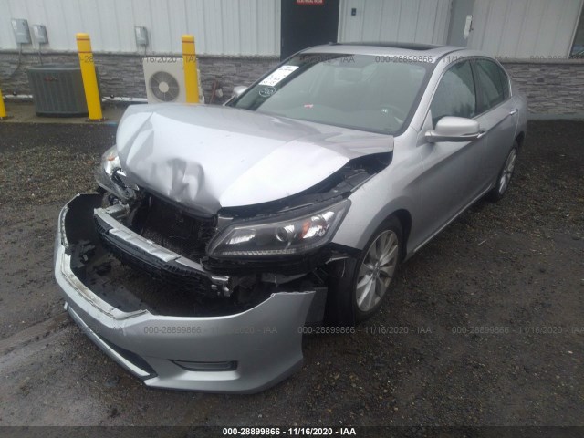 Photo 1 VIN: 1HGCR2F82FA094091 - HONDA ACCORD SEDAN 