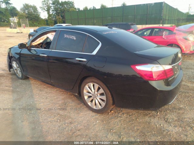 Photo 2 VIN: 1HGCR2F82FA168562 - HONDA ACCORD SEDAN 