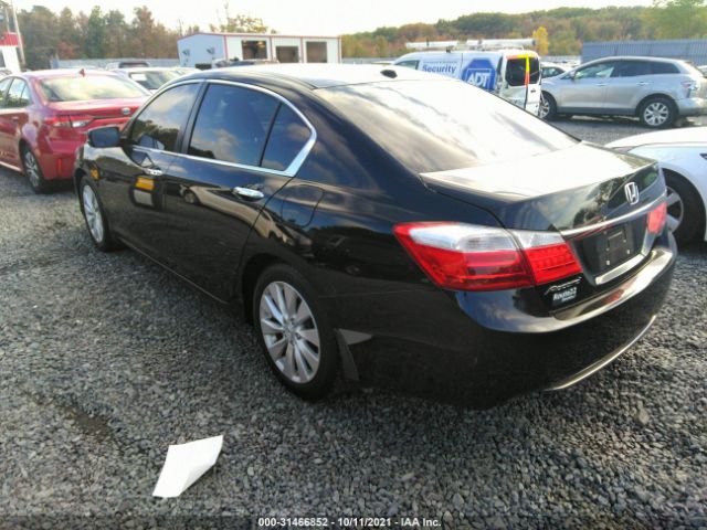 Photo 2 VIN: 1HGCR2F82FA229635 - HONDA ACCORD SEDAN 