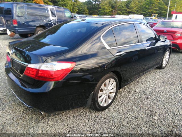 Photo 3 VIN: 1HGCR2F82FA229635 - HONDA ACCORD SEDAN 