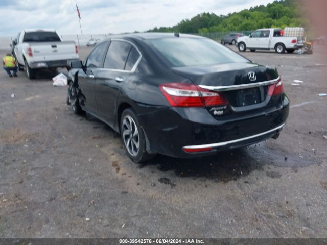 Photo 2 VIN: 1HGCR2F82GA001121 - HONDA ACCORD 